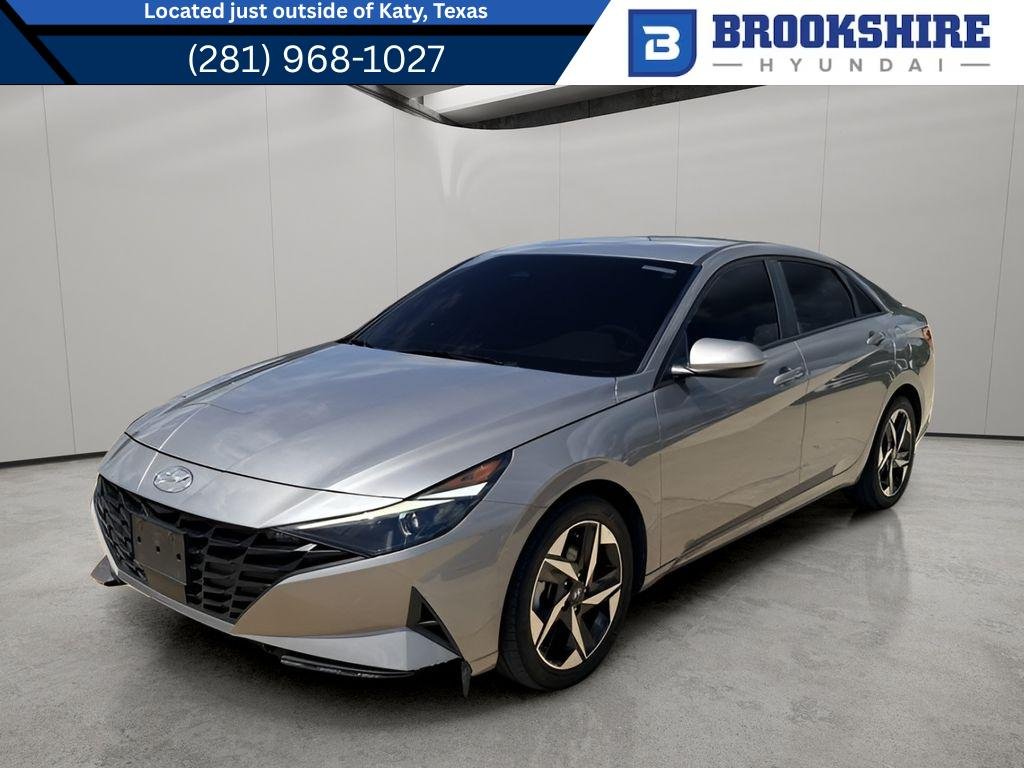 2023 Hyundai Elantra 2.0 SEL IVT's photo