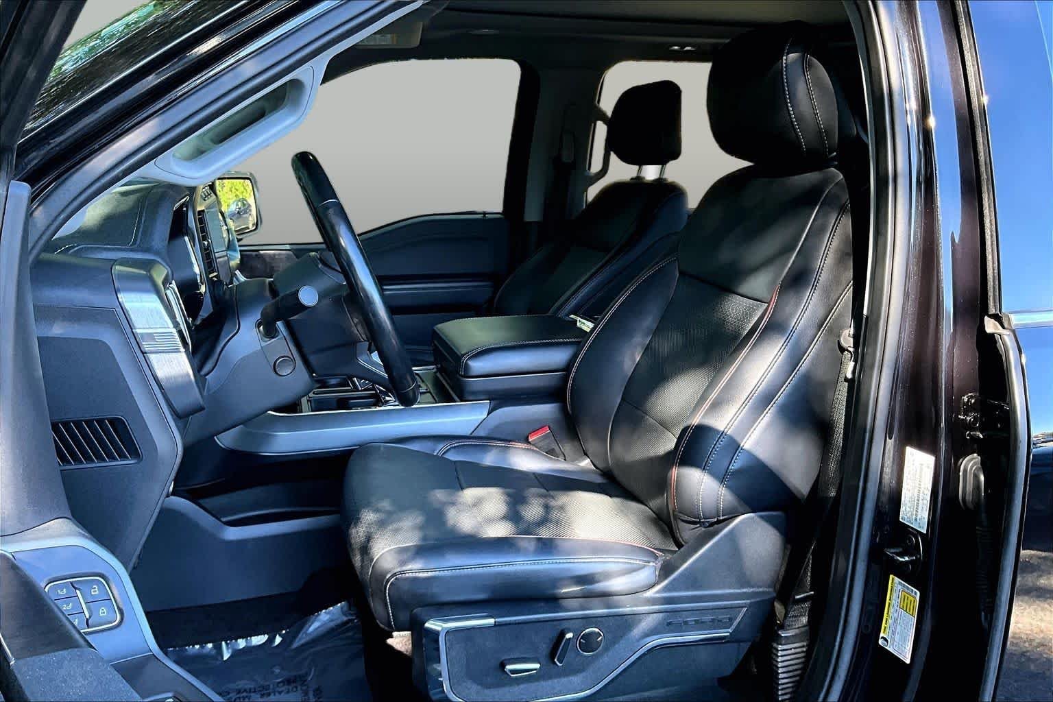 Used 2021 Agate Black Metallic Ford LARIAT image 8