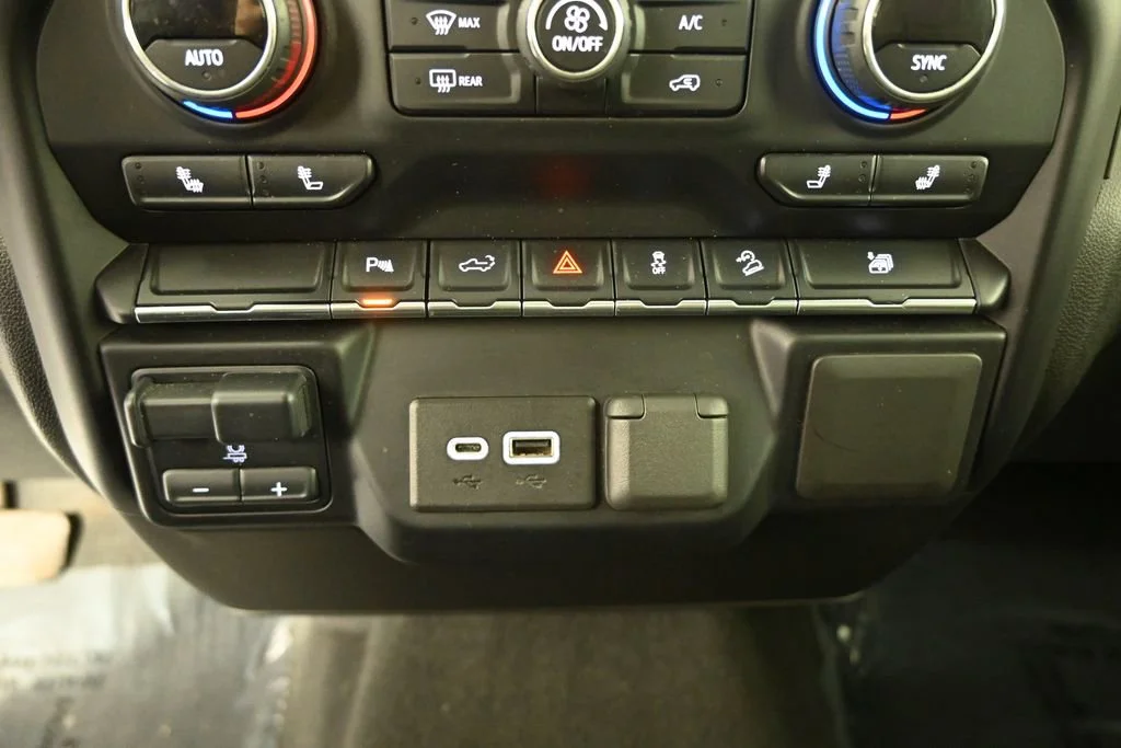 Used 2021 Black Chevrolet LT image 30