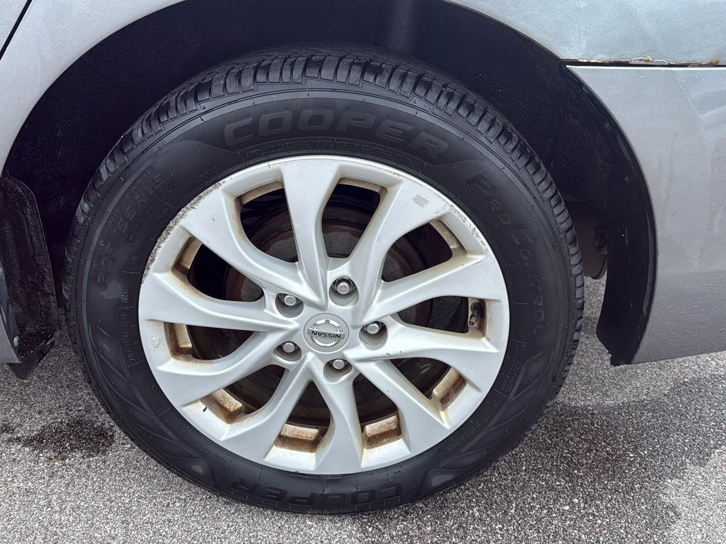 Used 2019 Gun Metallic Nissan SV image 16