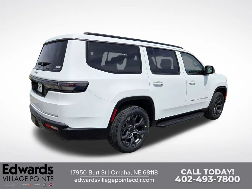 New 2026 Bright White Clear-Coat Exterior Paint Jeep Limited Altitude image 3