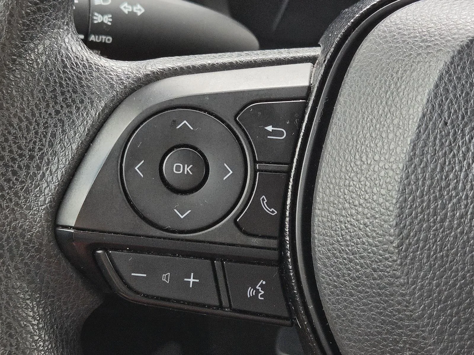 Used 2020 Silver Toyota Hybrid LE CVT (Natl) image 19