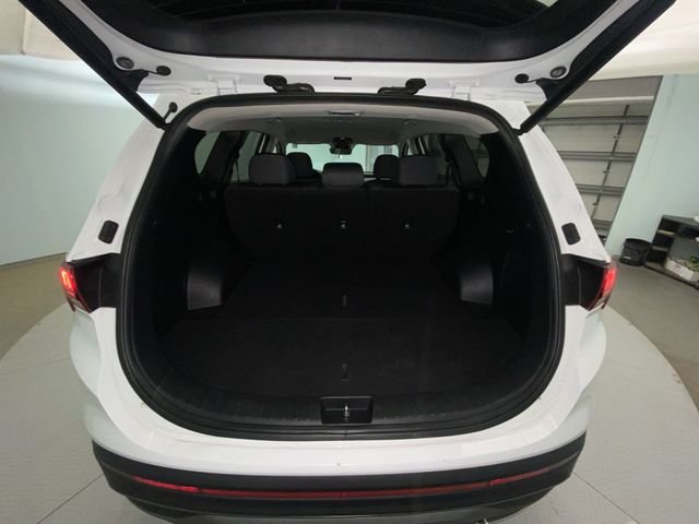 Used 2023 White Hyundai SEL image 23