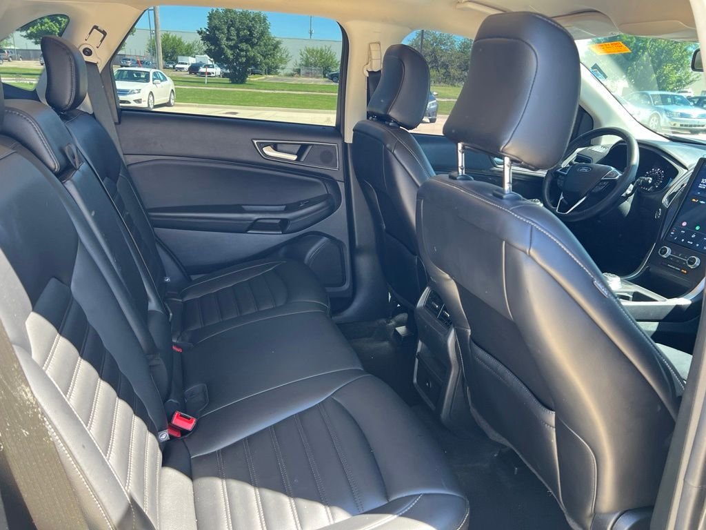 Used 2024 Gray Metallic Ford SEL image 25