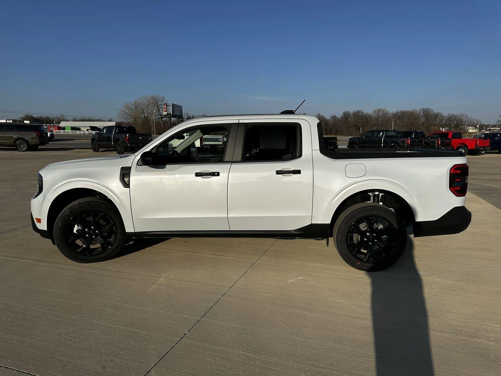 New 2026 Space White Metallic Ford XLT image 5