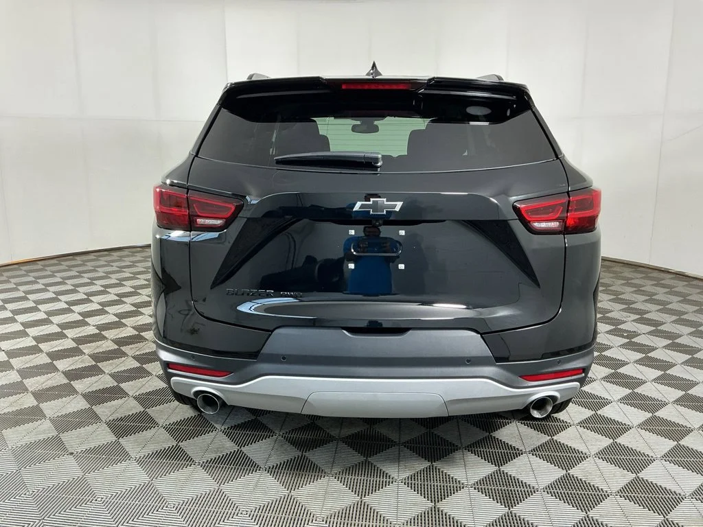 New 2026 Black Chevrolet 2LT image 8