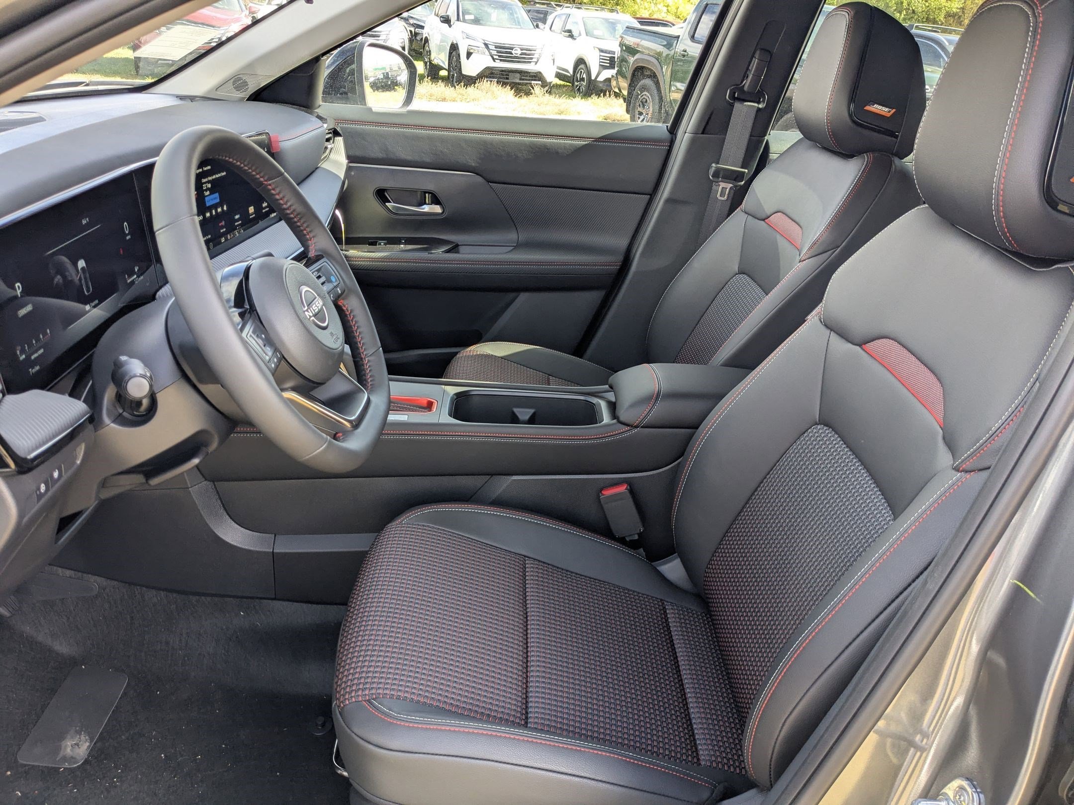 New 2026 Gun Metallic/Super Black Nissan SR image 14