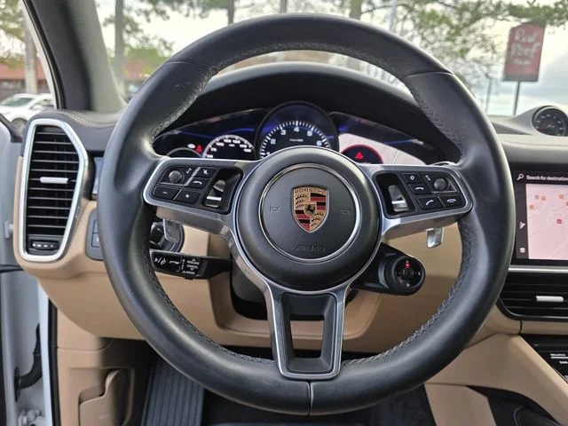 2022 Porsche Cayenne S - Photo 25