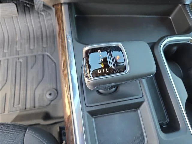 New 2026 Onyx Black GMC Elevation image 17