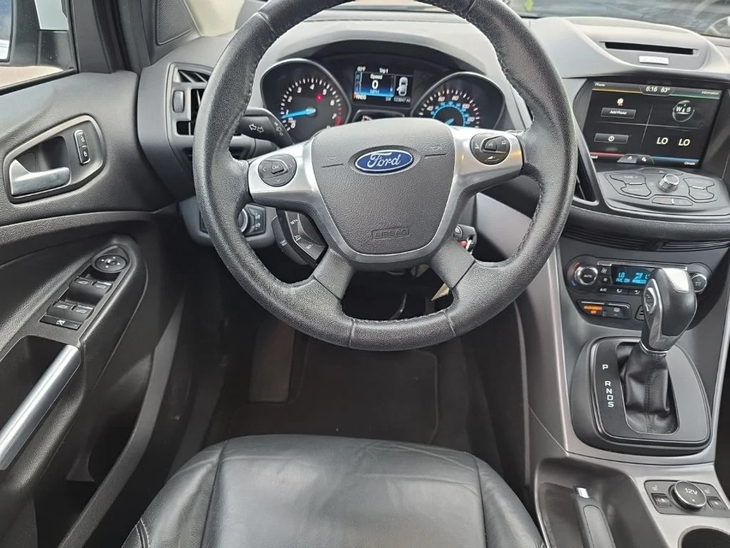 Used 2015 Oxford White Ford SE image 13