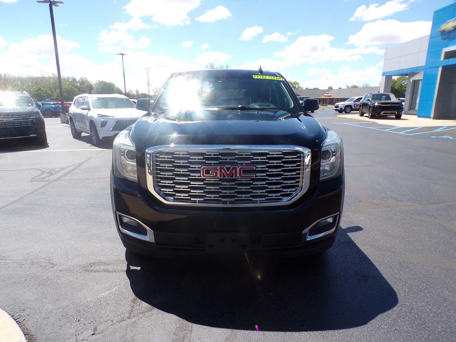Used 2019 ONYX BLACK GMC Denali image 8