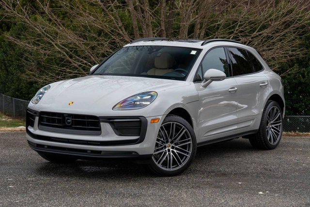 2026 Porsche Macan 