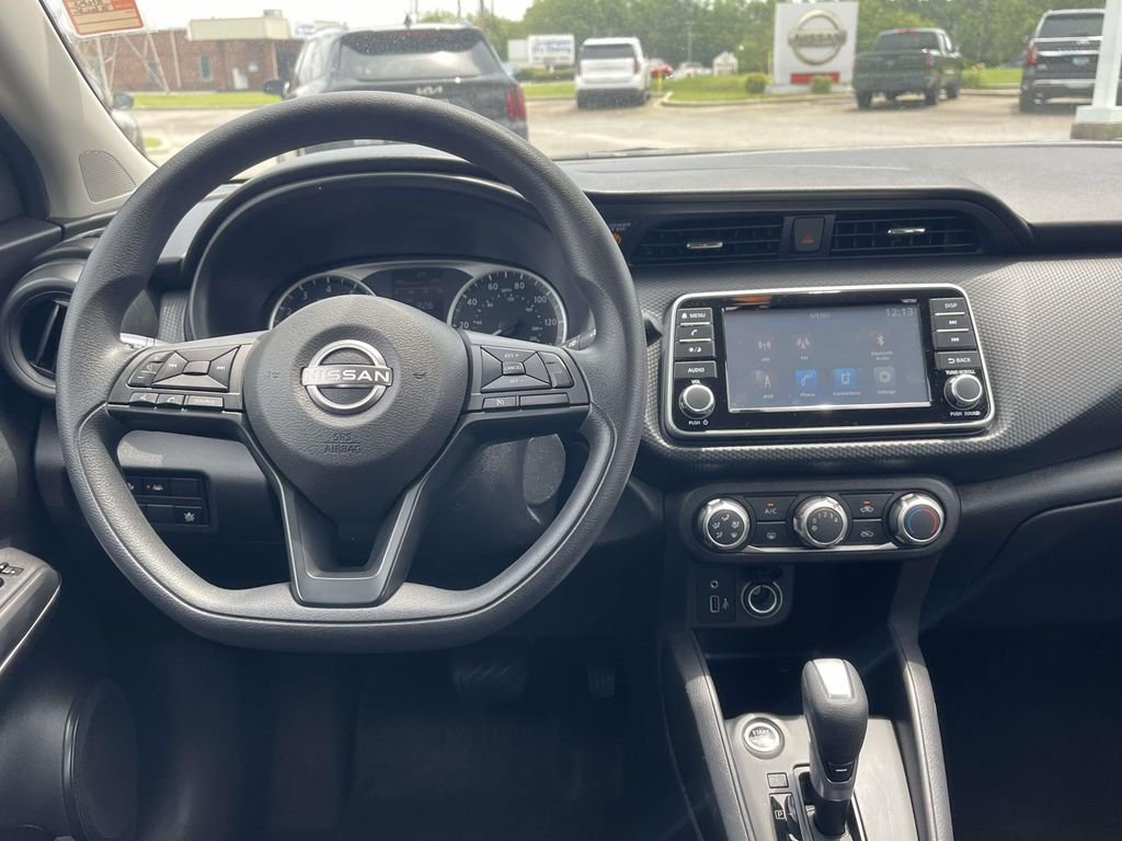 Used 2023 Gray Nissan S image 11