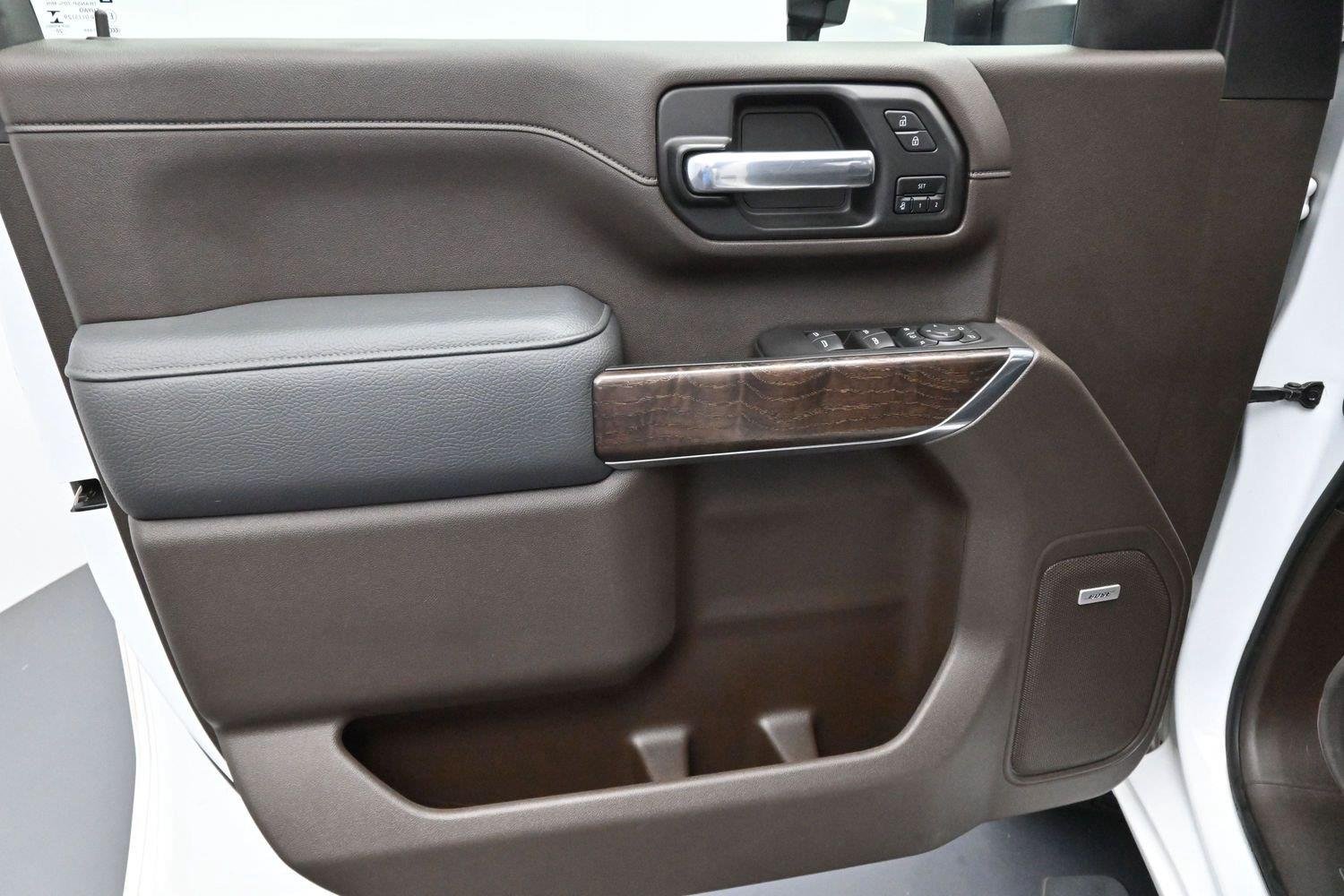 Used 2021 Summit White GMC Denali image 10