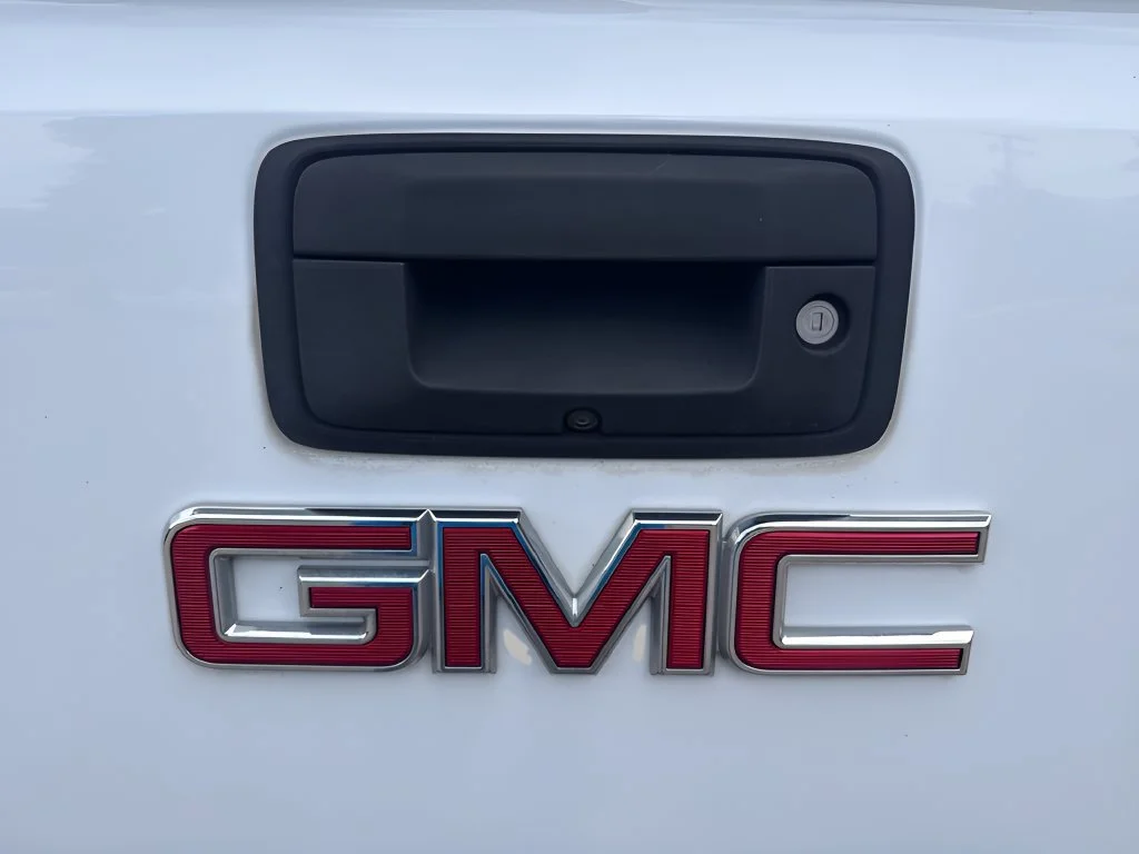 Used 2016 SUMMIT WHITE GMC Denali image 33