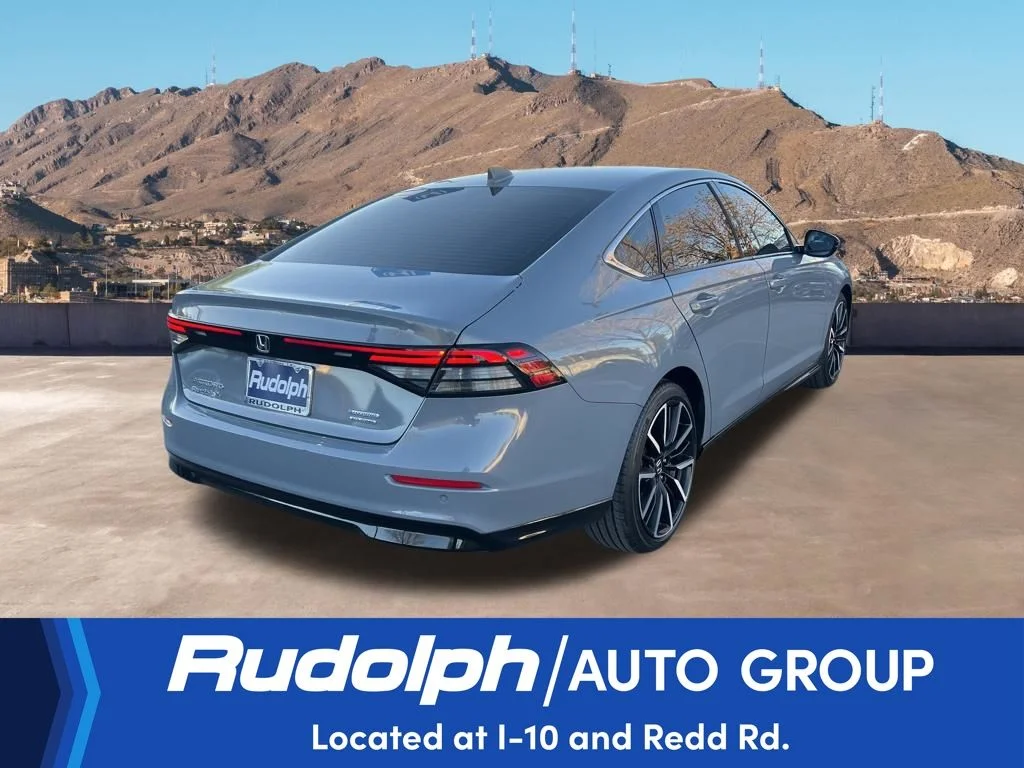 Used 2024 Gray Honda Touring image 5