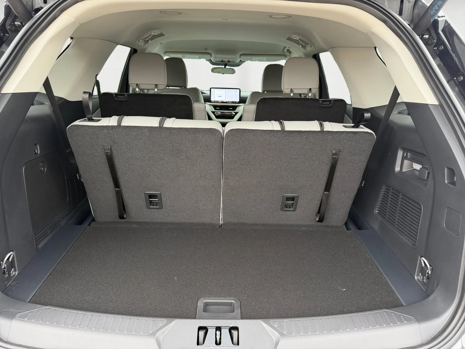 New 2026 Carbonized Gray Metallic Ford Active image 19