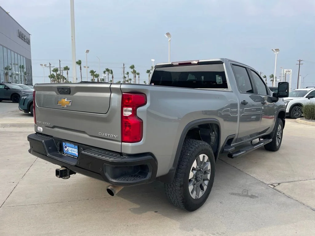 Used 2024 Gray Chevrolet Custom image 3