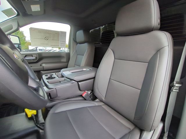 New 2025 Summit White Chevrolet Work Truck image 21