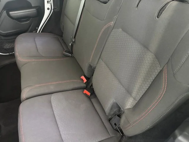 Used 2022 White Jeep Unlimited Rubicon image 26