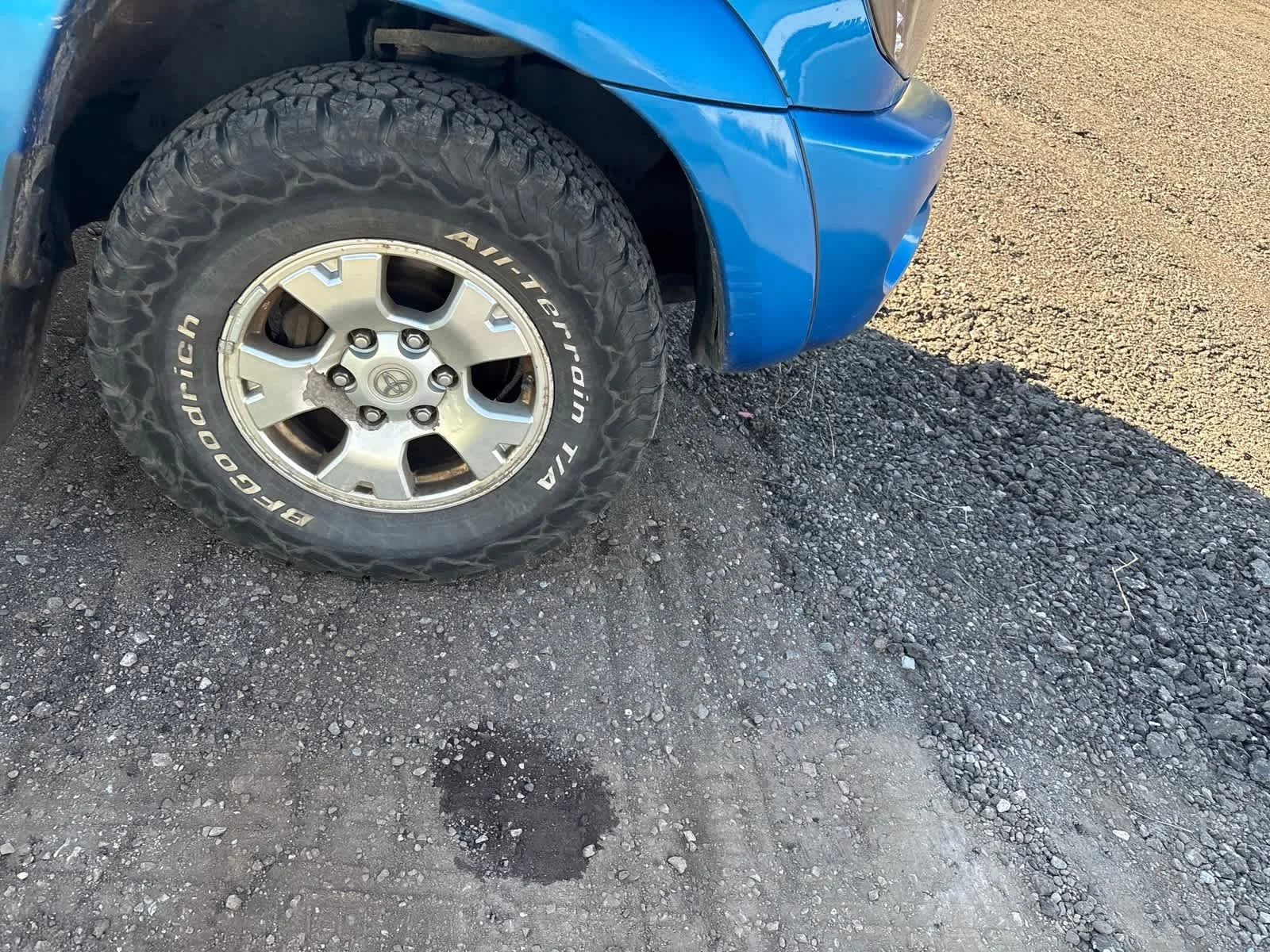 Used 2010 SPEEDWAY BLUE Toyota ACC CAB 4WD V6 AT image 8