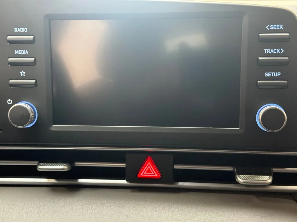 New 2026 Abyss Black Hyundai SE image 14