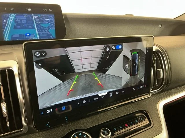 Used 2025 White Ford Tremor image 21