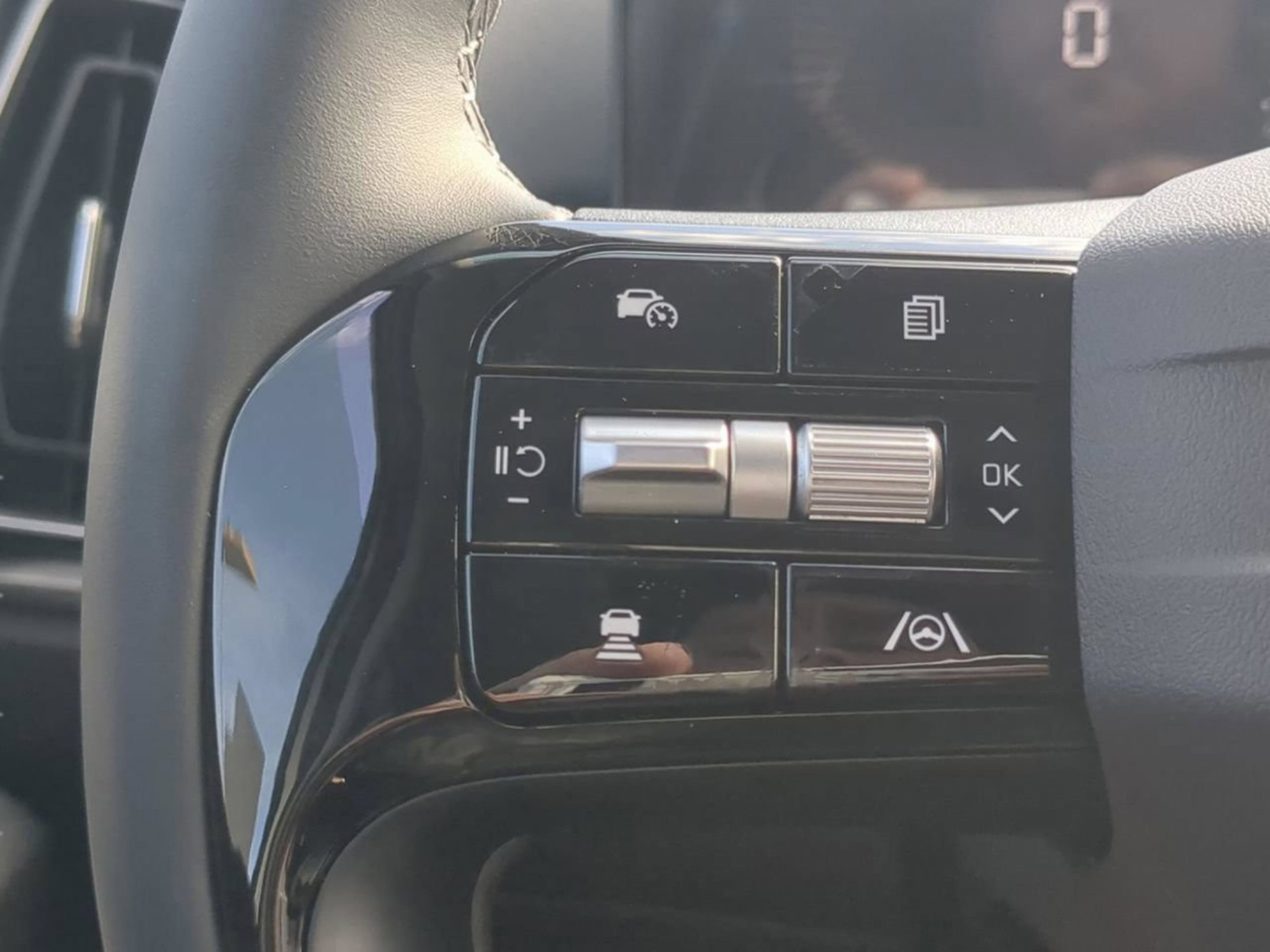 New 2026 Ebony Black Kia S image 29