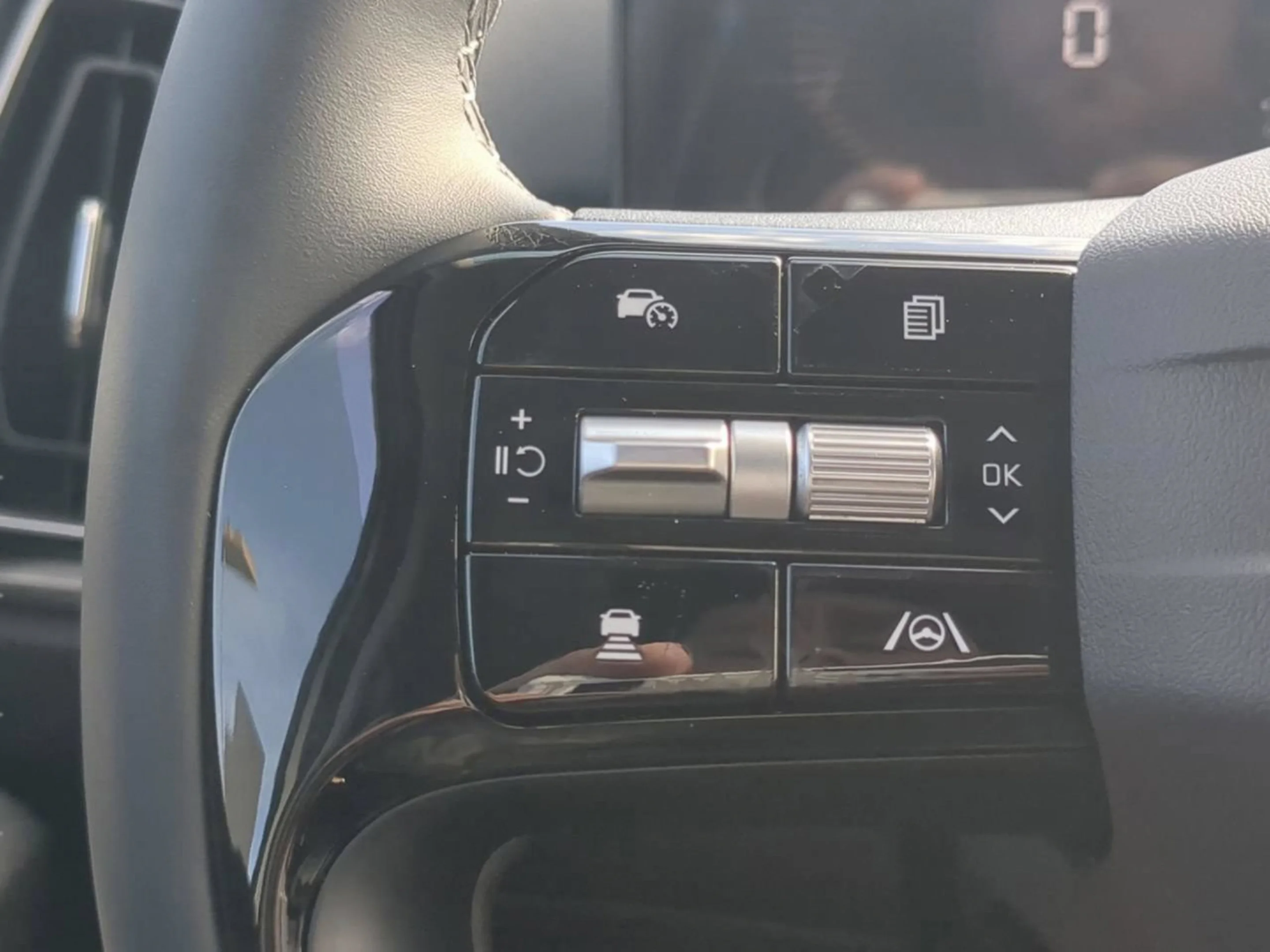 New 2026 Ebony Black Kia S image 29
