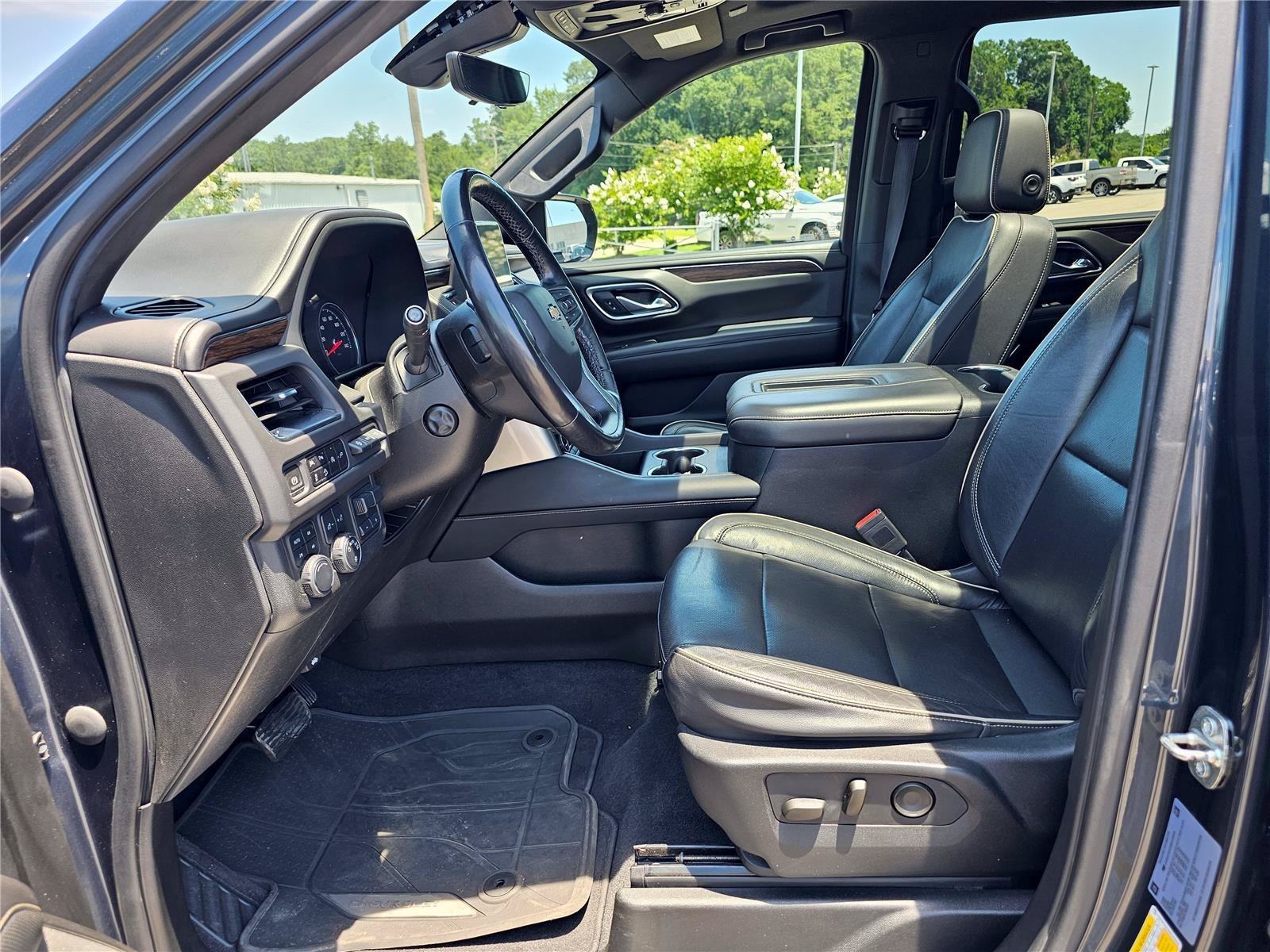 Used 2021 Shadow Gray Metallic Chevrolet Premier image 17