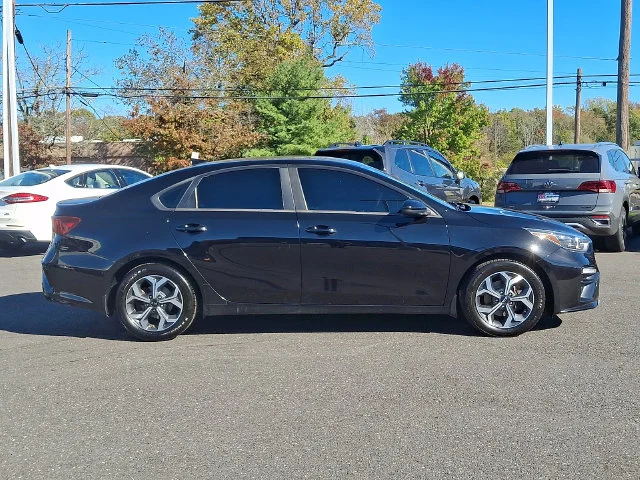 Used 2019 Black Kia LXS image 8