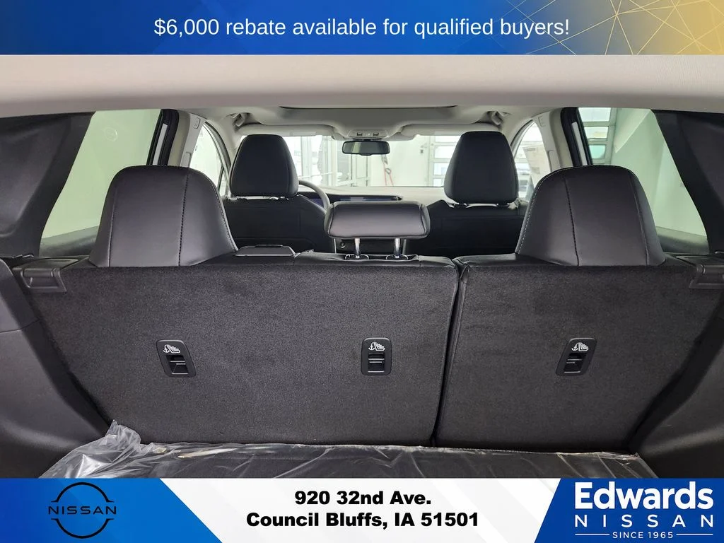 New 2026 Everest White Pearl TriCoat Nissan SL image 14