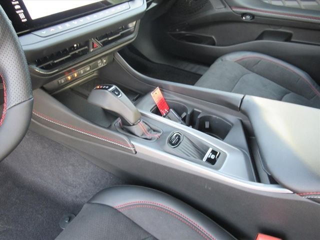 New 2026 White Knuckle Exterior Paint Dodge R/T Plus image 15