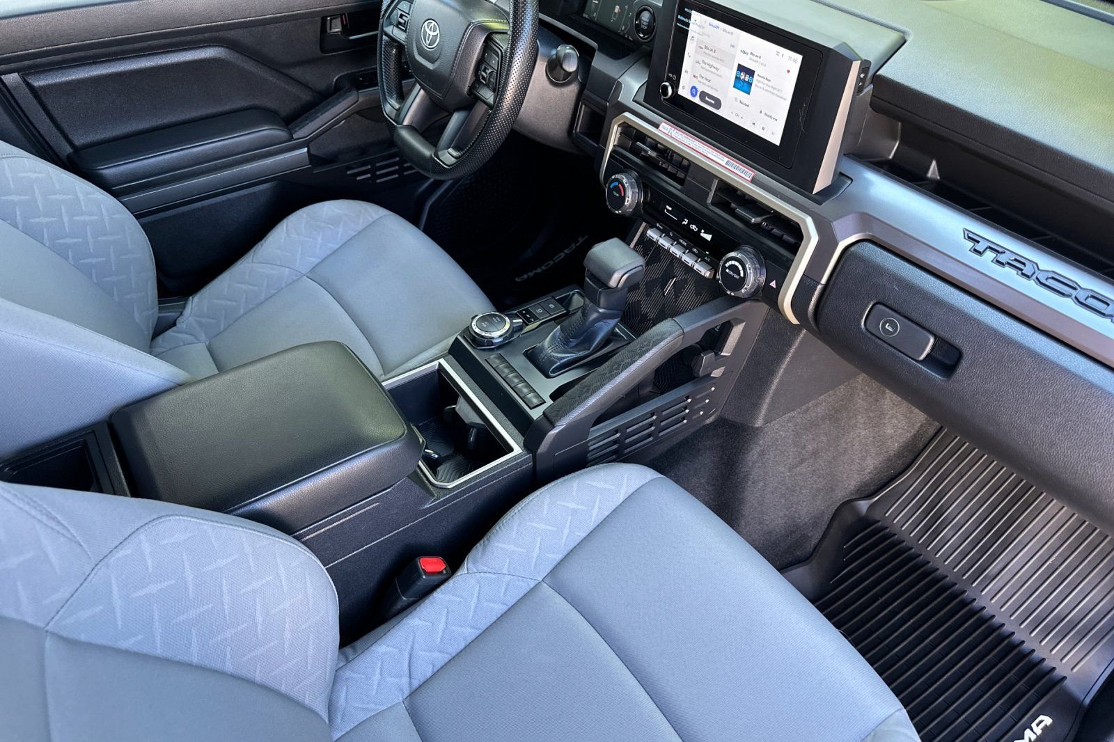 Used 2025  Toyota SR5 image 15