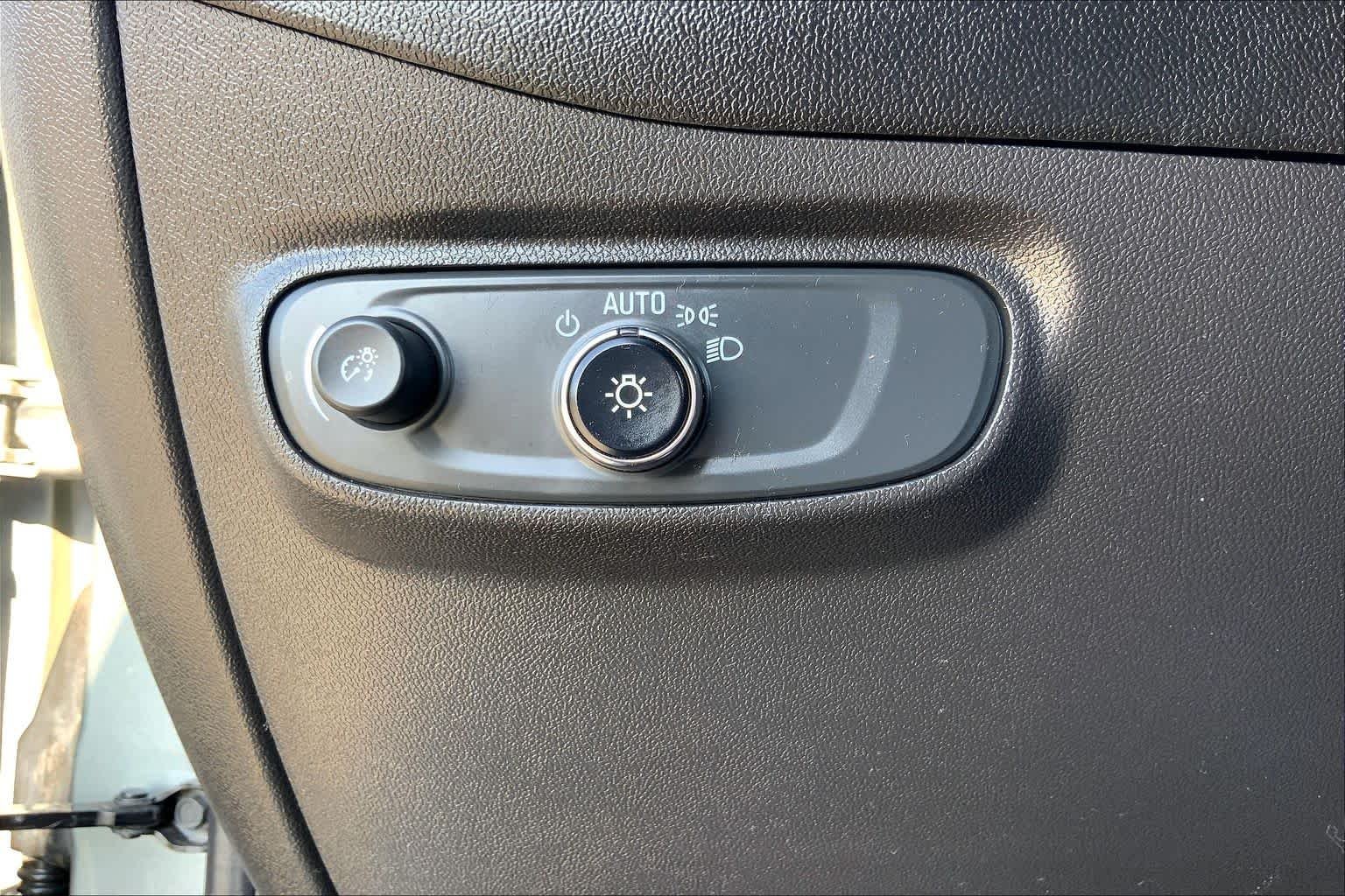 Used 2023 Sterling Gray Metallic Chevrolet LT image 33
