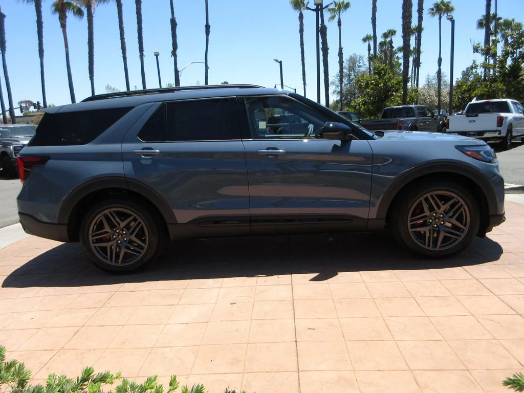 New 2026 Vapor Blue Metallic Ford ST image 5