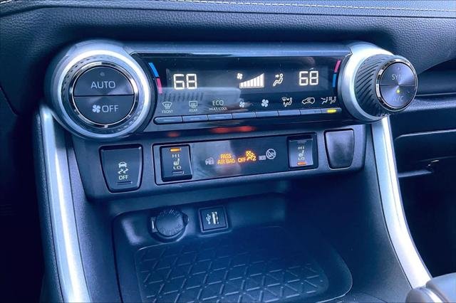 Certified Used 2024 MAGNETIC GRAY MET. Toyota  image 36