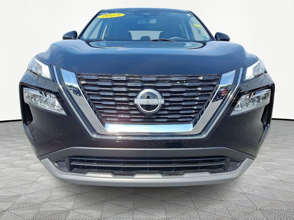 Used 2023 Black Nissan SV image 2