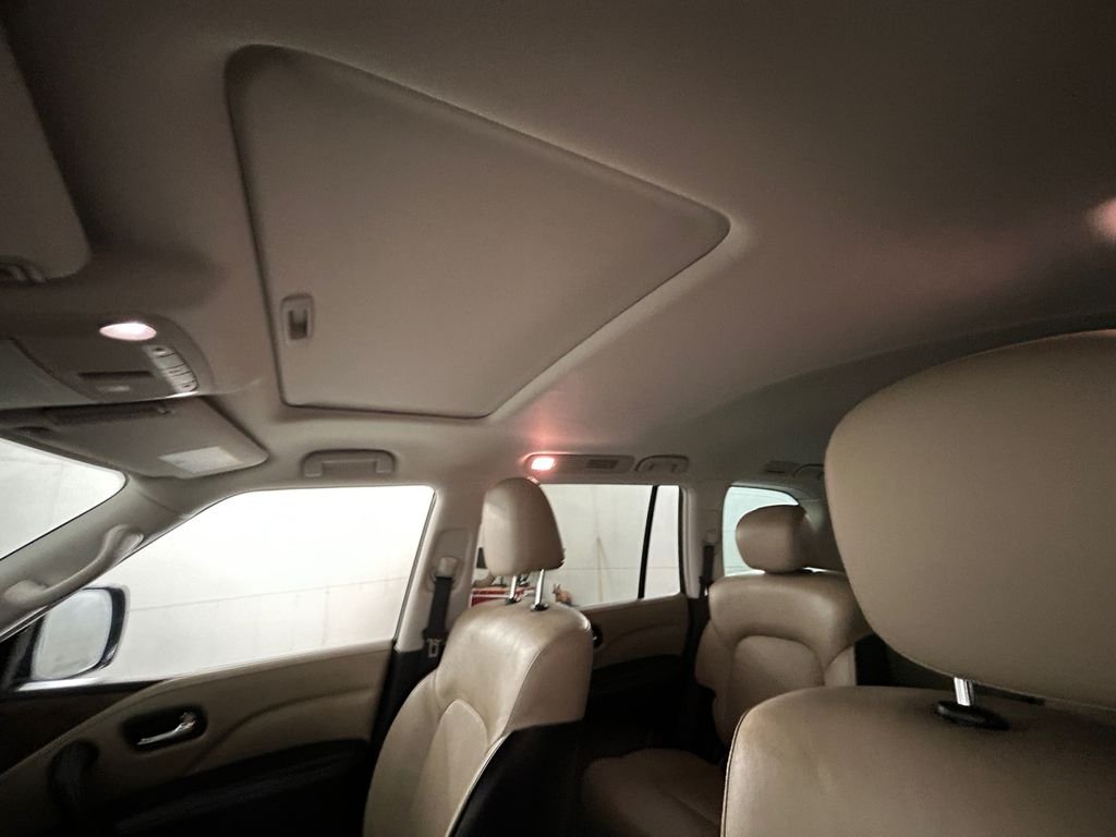 Used 2023 Gray INFINITI Premium Select image 25