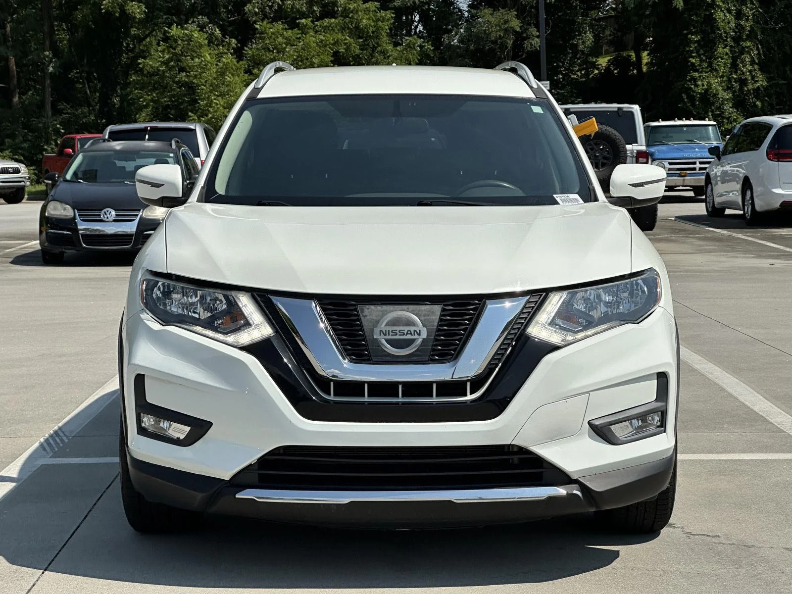 Used 2017 Nissan Rogue SV with VIN 5N1AT2MT2HC879793 for sale in Clayton, GA