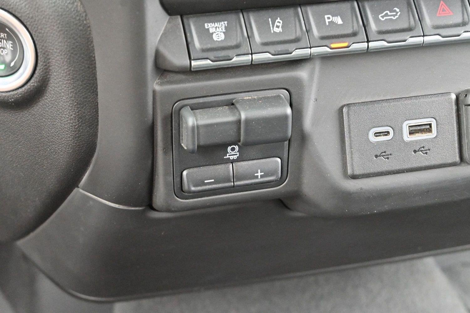 Used 2024 Summit White Chevrolet Custom image 24