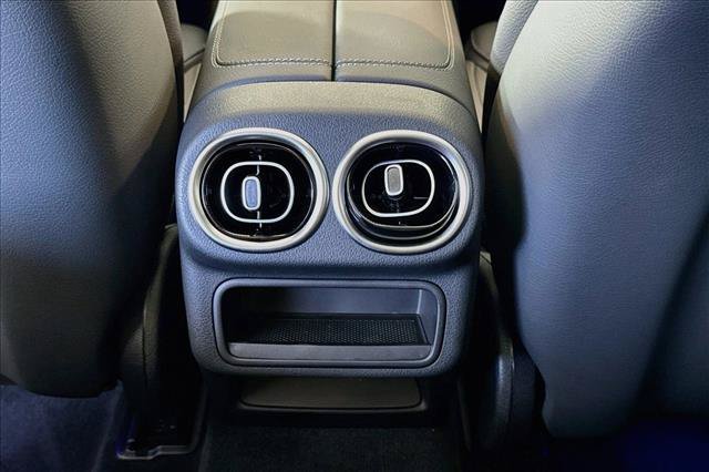 New 2027 Polar White Mercedes-Benz GLC 300 image 53