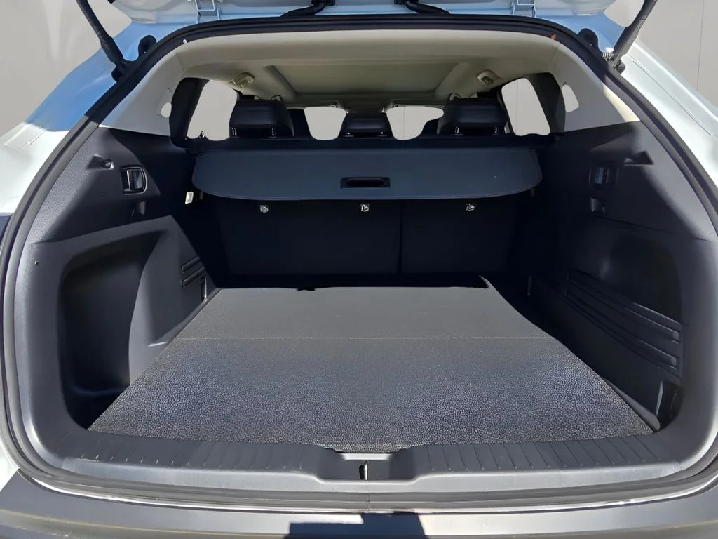 Used 2026 Wind Chill Pearl Mazda Premium image 27