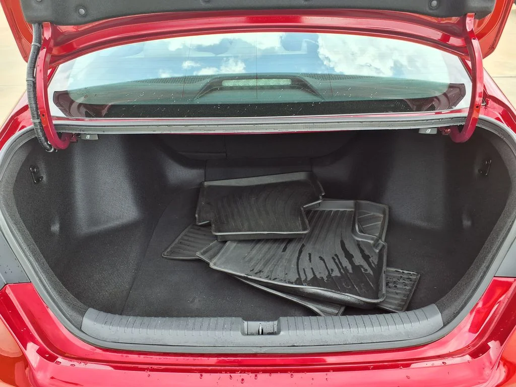 Used 2024 Red Honda EX-L image 11
