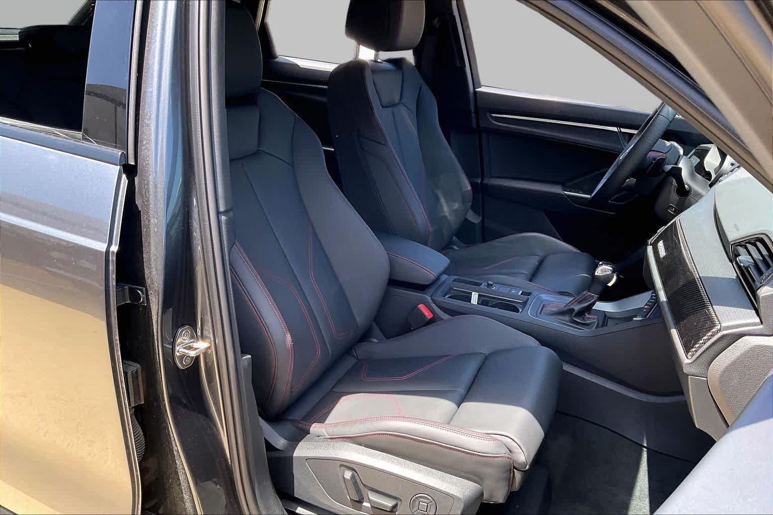 Used 2025 Daytona Gray Pearl Effect Audi S line Premium Plus image 9