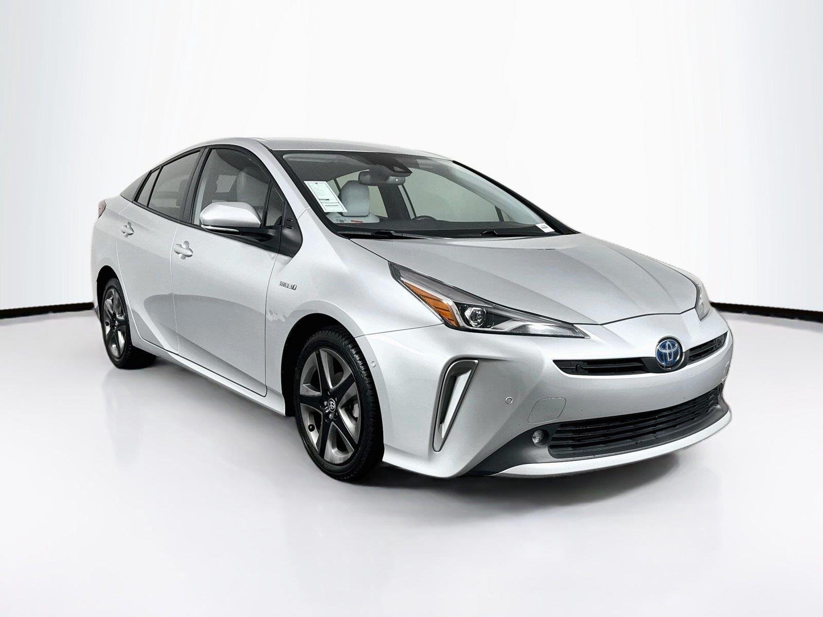 Certified Used 2022 Classic Silver Metallic Toyota Limited image 10