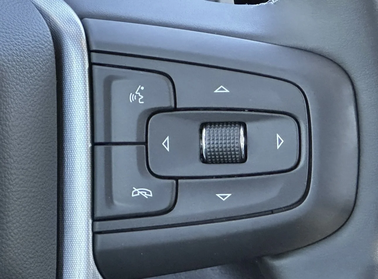 New 2026 Summit White GMC Elevation image 14