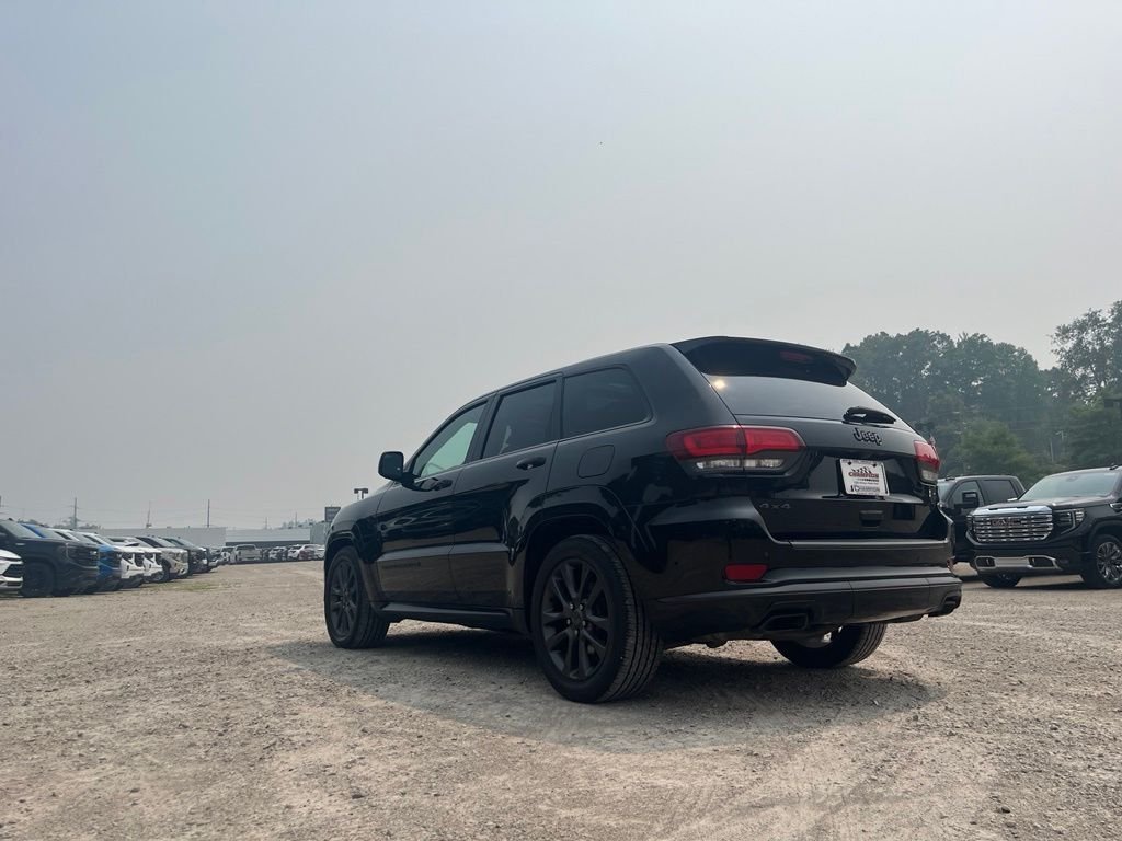 Used 2018 Diamond Black Jeep Overland image 8