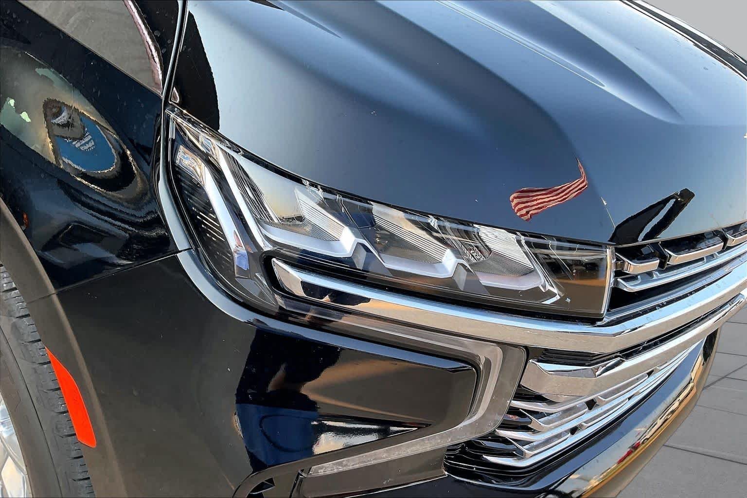 Used 2023 Black Chevrolet Premier image 27