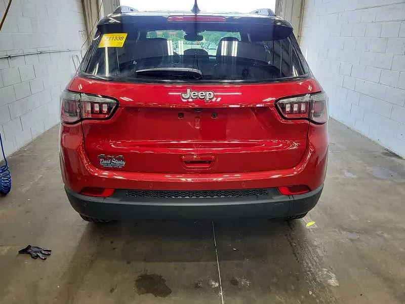 Used 2026 Red Hot Pearlcoat Jeep Limited Altitude image 5